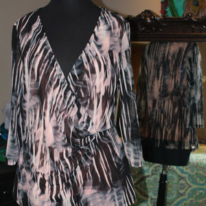 J-Lo Peach / Black Blouse fitted size OX